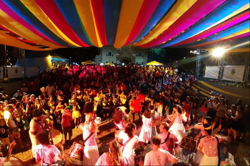  - Carnaval DuzEnta abre agenda de 2023; inscrições abertas até dia 10 de janeiro