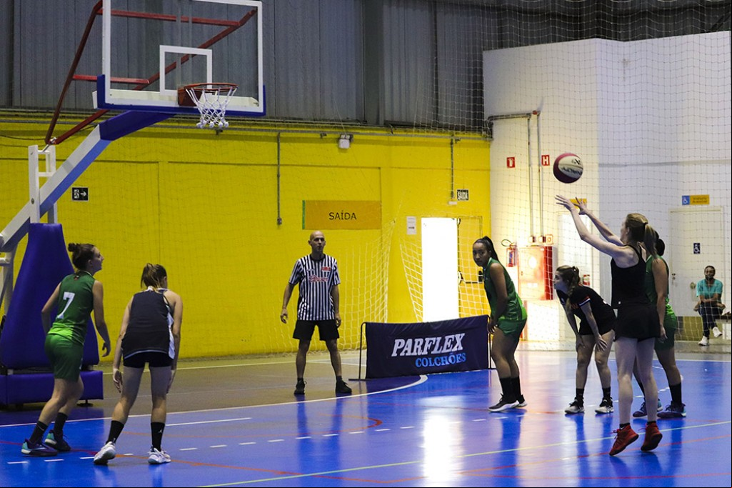Esporte - Eagles e Retired conquistam os títulos do Torneio 3x3 de Basquete